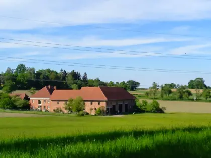 Selbstversorgerstall in Ruhelage