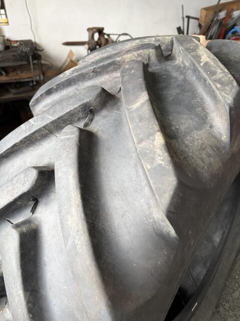 Michelin 540/65 R24