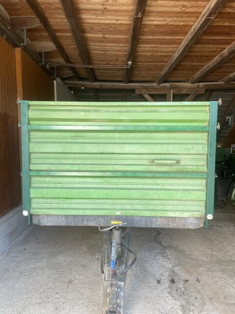 Kipper zu verkaufen.