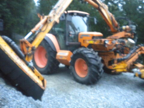 John Deere 6320