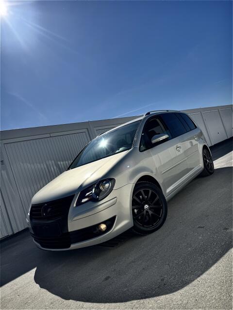 VW Touran 1.9 TDi Pickerl neu