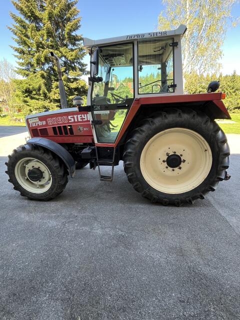 Steyr 8090 SK2