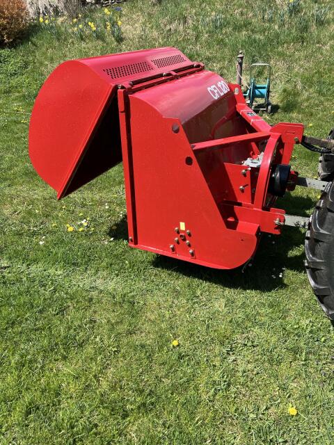 Mulcher mit Fangkorb und hydr. Klappe 120 cm