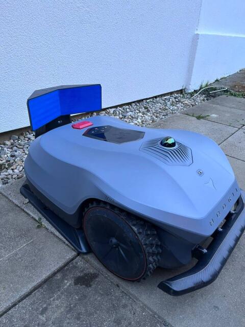 Hookii Neomow X Pro Rasen-Mähroboter - 1 Jahr alt, bis 5.000 m