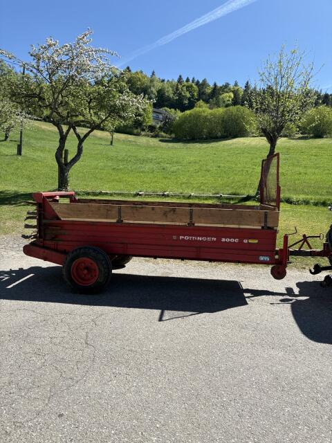 Pöttinger 3000 Miststreuer
