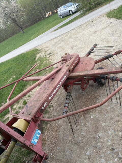 Pöttinger Schwader 250