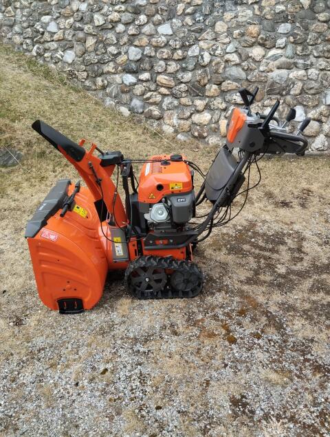 Schneefräse Husqvarna ST430T