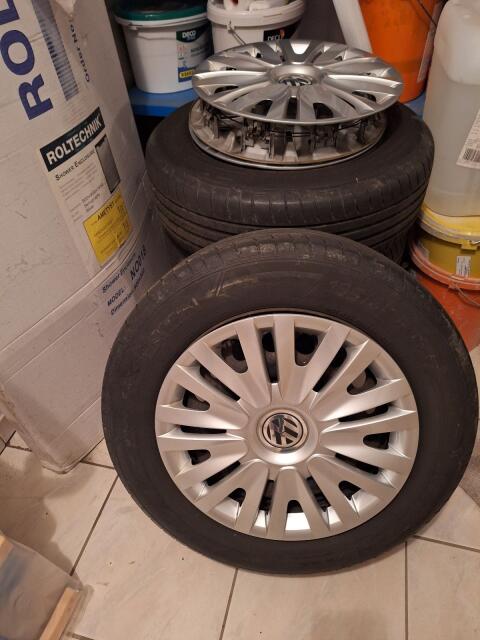 Verkaufe für VW 195/65/15 Sommerkompletträder