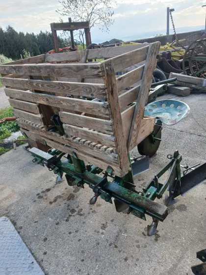 Feldherr Kartoffellegemaschine