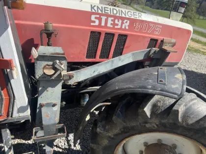 Frontladerkonsolen Steyr 8075