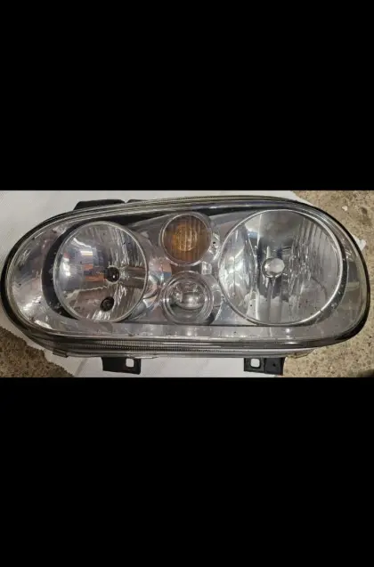 VW Golf 4 Scheinwerfer li.
