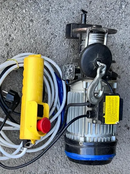 El. Seilwinde, hebt bis 250 kg