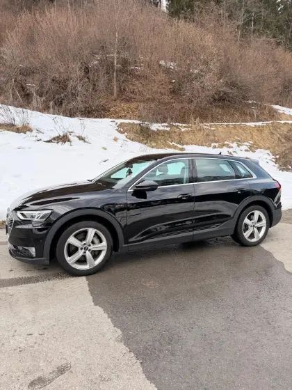 Audi E-Tron Quattro