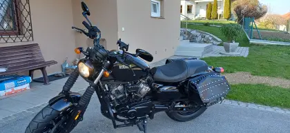 2-Zylinder 125 Hyosung schaut aus wie eine Harley-Davidson