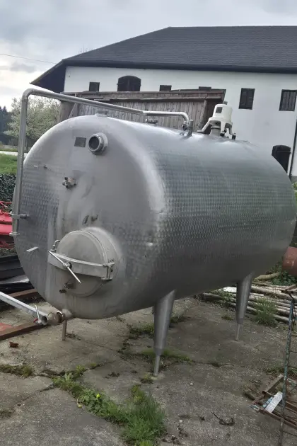 Edelstahltank