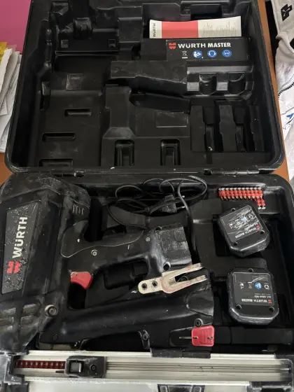 Würth Nagelgerät, Bolzensetzgerät mit Akku, Koffer