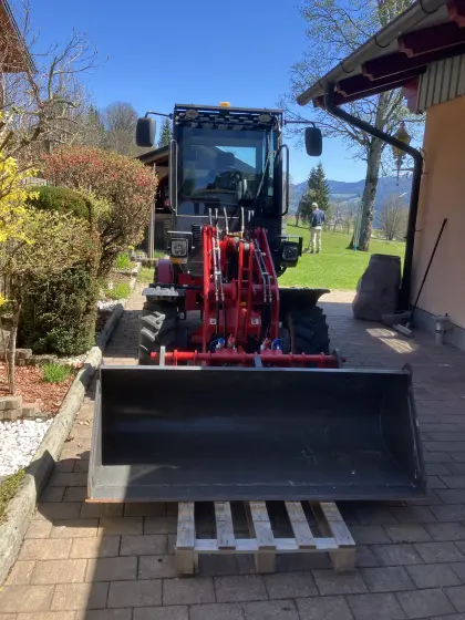 Hoflader Grizzly 811