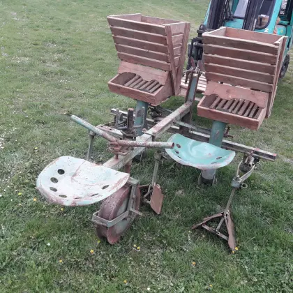 Feldherr Erdäpfelleger, 2-reihig, komplett und einsatzbereit