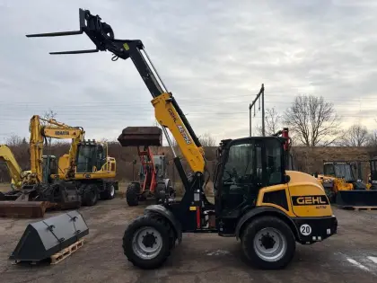 Manitou Gehl AL750 inkl. Schaufel NEU, Palettengabeln NEU