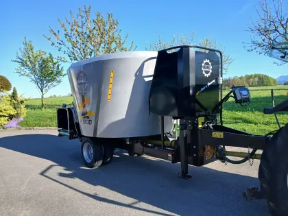 Hirl Futtermischwagen