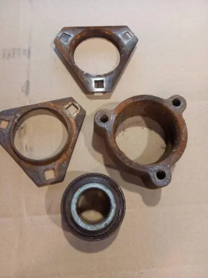 Blechlagerung mit Gusserhöhung