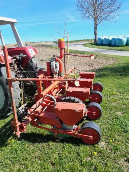 Einzelkornsähmaschine Becker Aeromat2