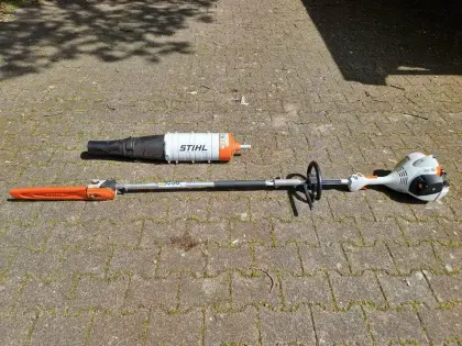 Stihl KM 56 RC Kombigerät mit Hochentaster und Laubpuster