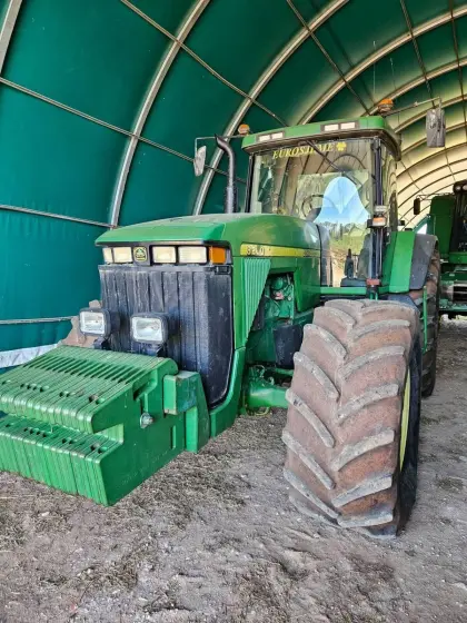 John Deere 8200
