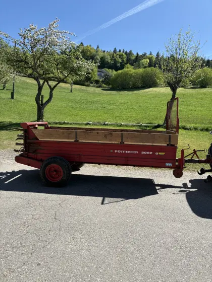 Pöttinger 3000 Miststreuer