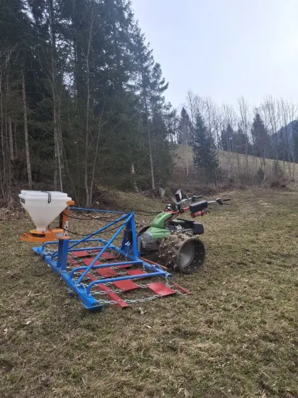 Motormäher Wiesenegge