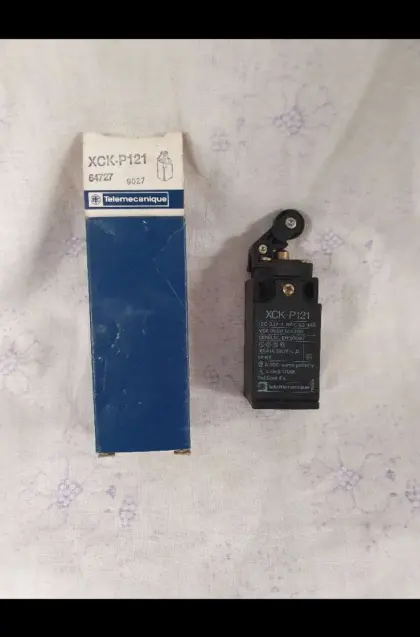 Telemecanique XCK-P121 Endschalter