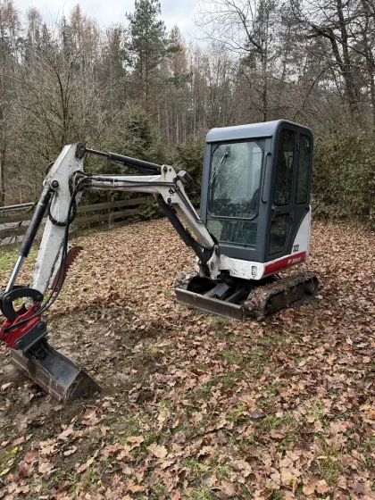 Erdbewegung•Gartenservice•Transporte bis 2,8t