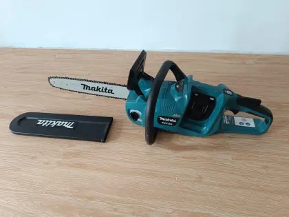 Makita DUC 353 Motorsäge