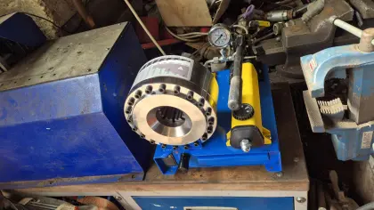 Hydraulikschlauchpresse