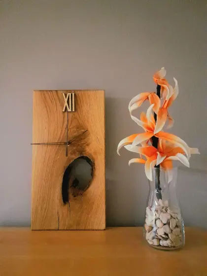 Küchenuhr, Wanduhr, Zimmeruhr aus Eichenholz, Handarbeit.