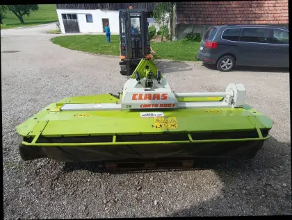 Claas Corto 290F