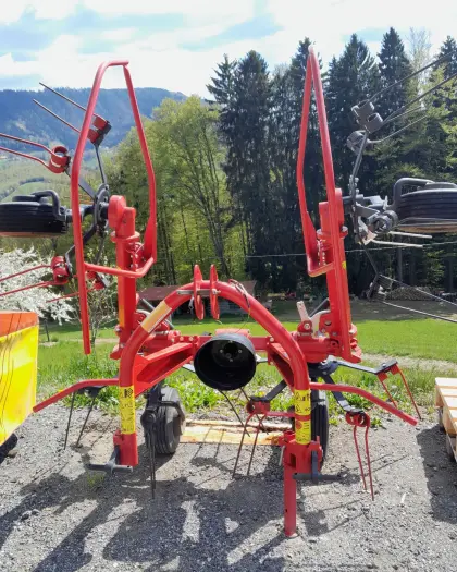 Sip 350 Alp Kreisel Bj. 2022 Heuwender mit Gelenkwelle.