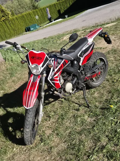 Verkaufe Rieju MRT 50