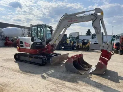 Takeuchi TB 370 Minibagger + Löffelpaket, Böschungslöffel