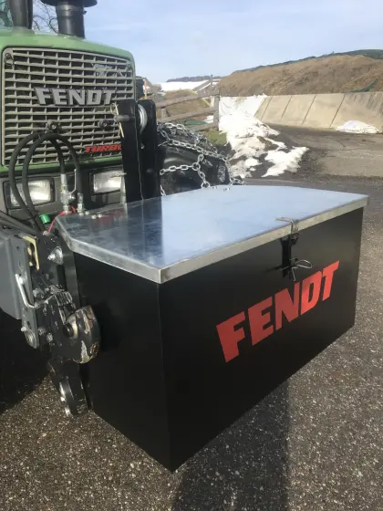 Frontkiste Fendt