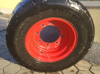 Anhängerreifen 5 Jahre alt auf Felgen