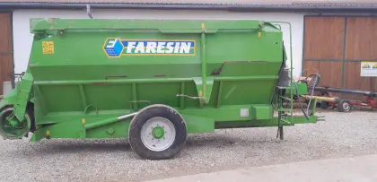 Futtermischwagen Faresin