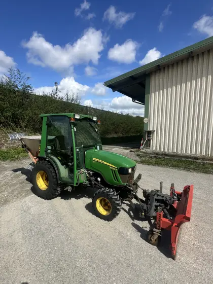 John Deere Kompakttraktor 2032R