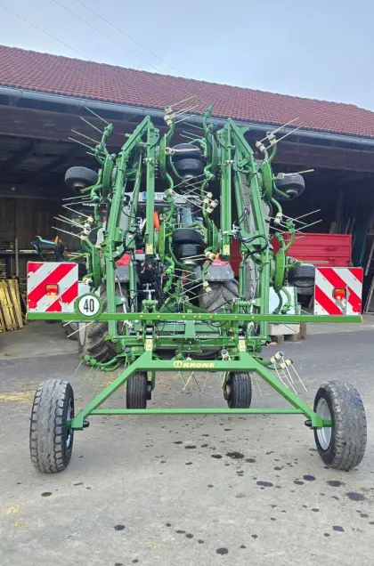 Kreiselheuer Krone mit Fahrwerk KWT 11.22
