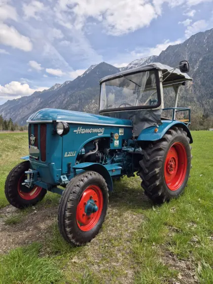 Hanomag R324, Traktor