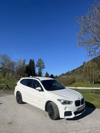 BMW X1 xDrive18d M-Paket Vollausstattung