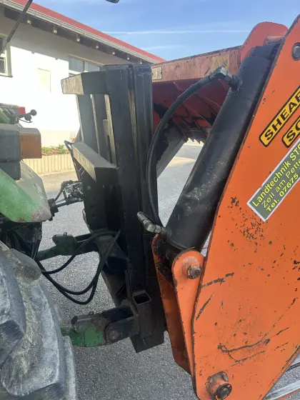 Parmiter Silozange mit Hubgerüst, ab Mitte Mai verfügbar