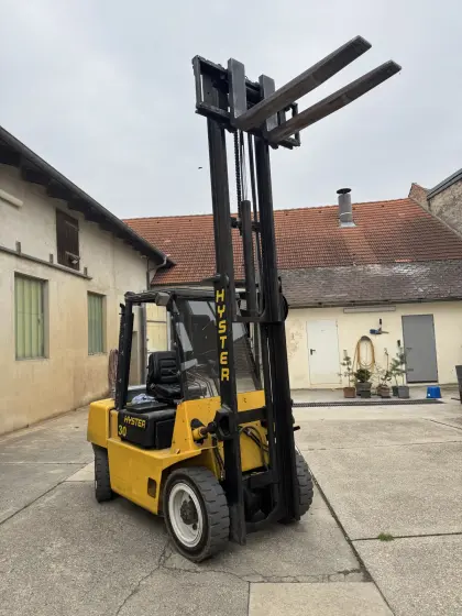 Hyster 30