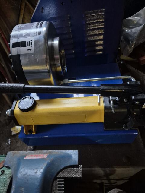 Hydraulikschlauchpresse