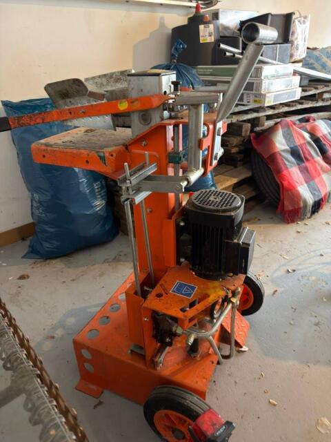 Posch Spaltaxt 6 t Holzspalter